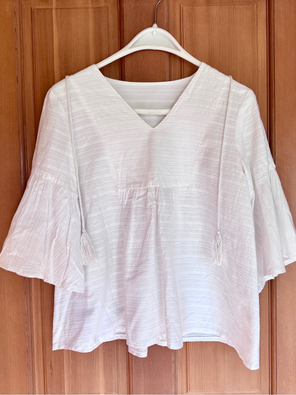 Women's White V-Neck Textured Peasant Blouse